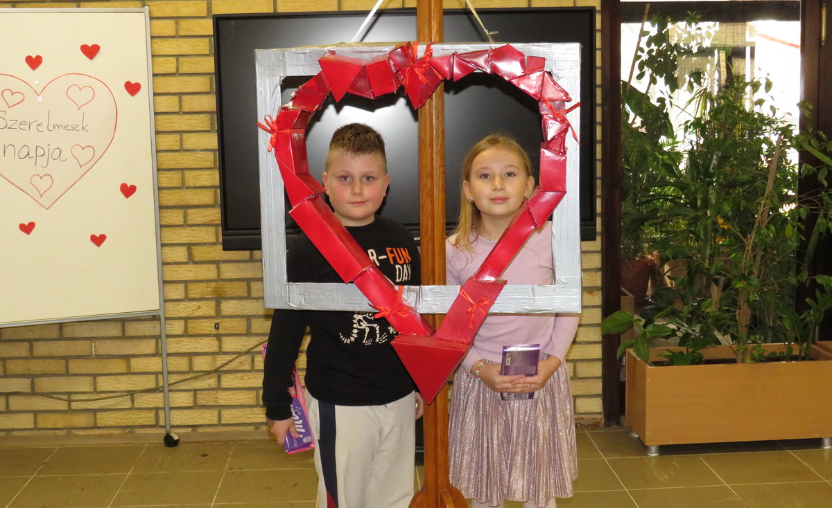 Обележен Дан заљубљених у нашој школи